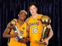 NFL最后一周：猎鹰杀进外卡赛；布朗全败收官