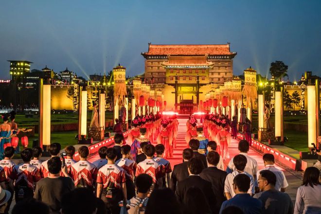 Mcony照明 嵌入式射灯 9W 15°  270